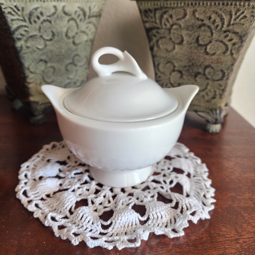 Vintage Mikasa Classic Flair White Sugar Bowl K199 Classic Flair Fine China Bowl